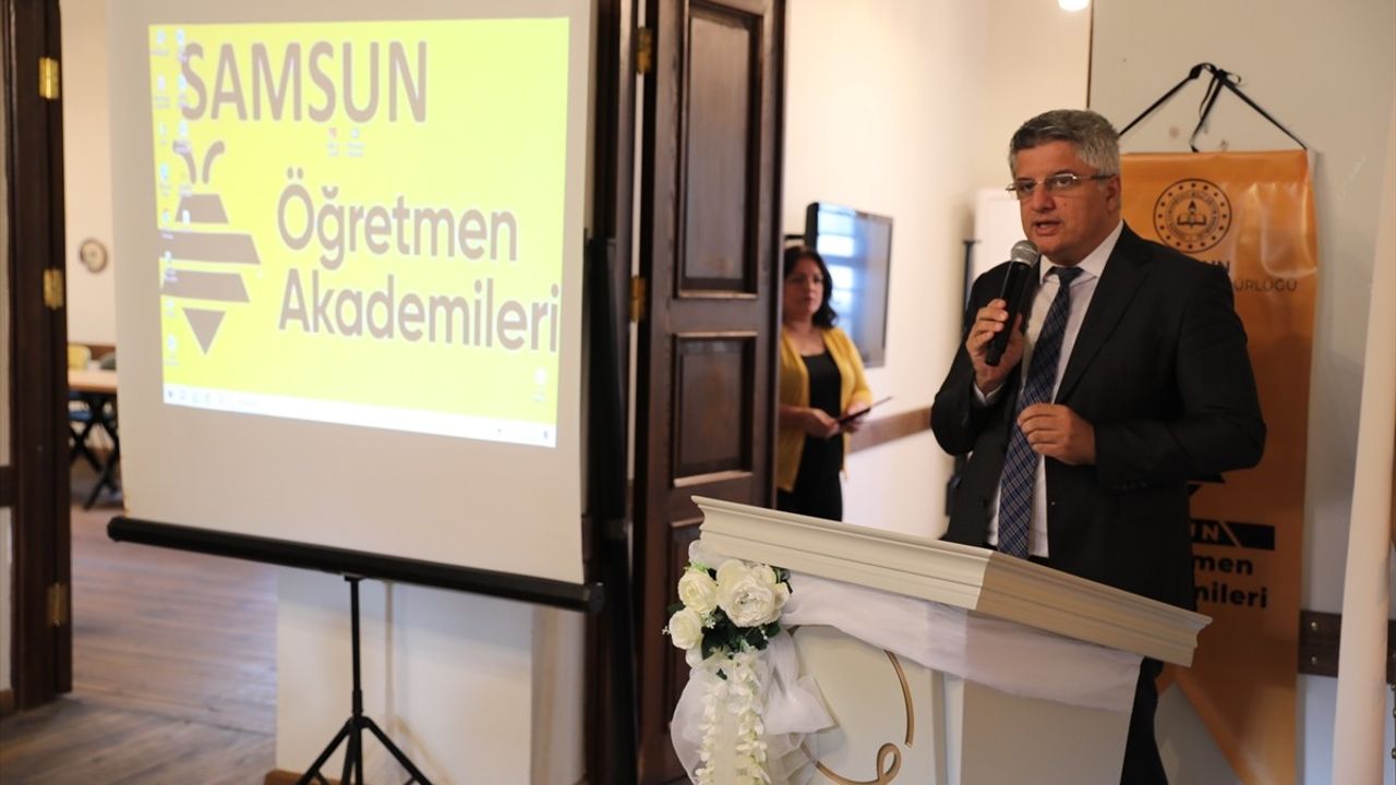 Samsun'da Öğretmen Akademileri Eğitim Programı Başladı