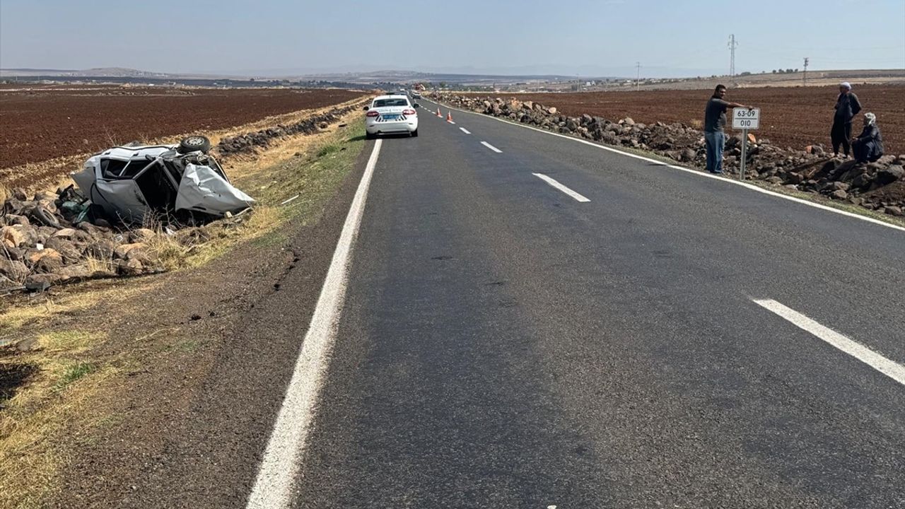 Şanlıurfa'da Devrilen Araçta 5 Yaralı