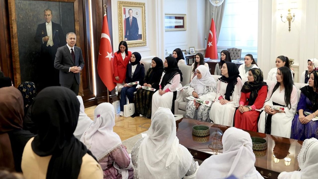 Şırnak'tan Gelen Şehit ve Gazi Aileleri İçişleri Bakanı Yerlikaya ile Buluştu