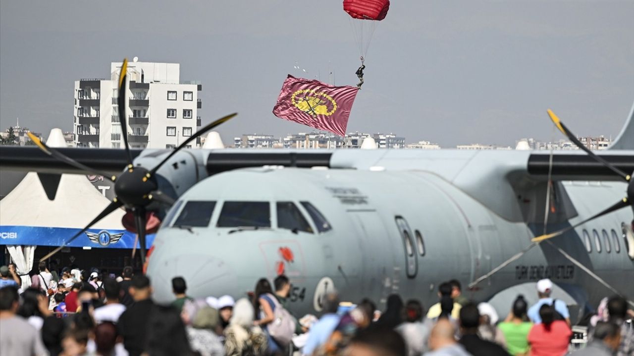 TEKNOFEST Adana'da Hava Gösterileriyle Taçlandı