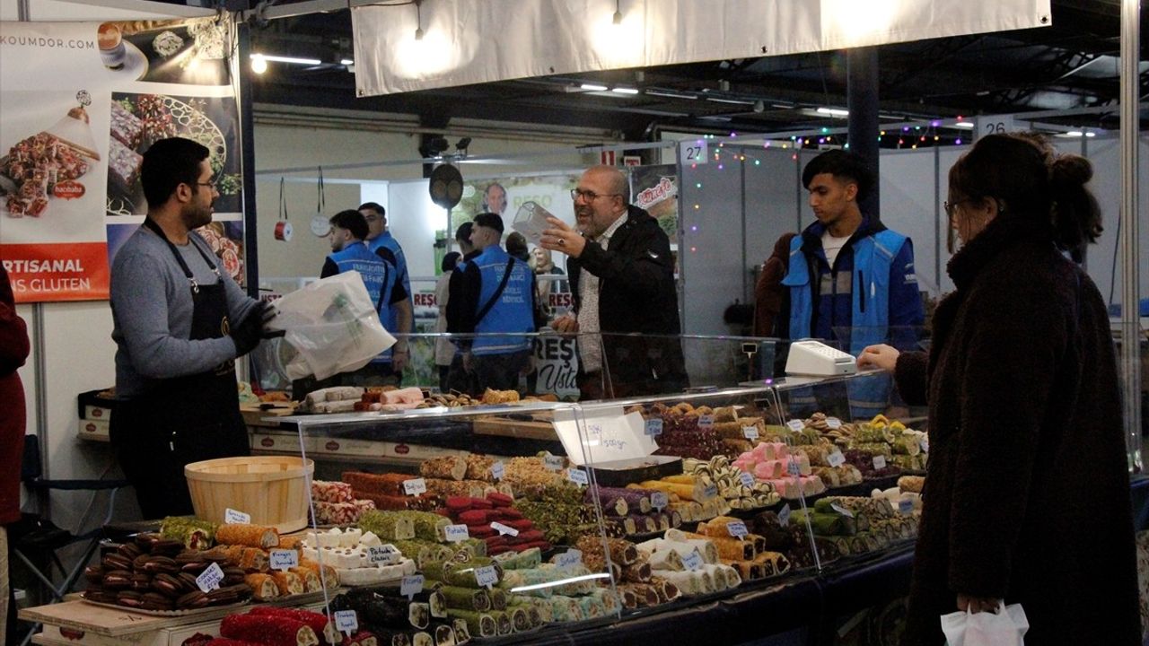 Türkiye Expo Festivali Paris'te Türk Kültürünü Tanıtıyor