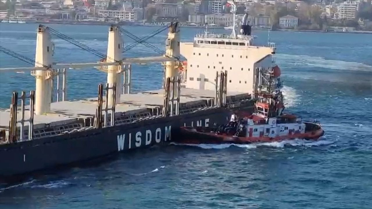 Üsküdar Açıklarında Yük Gemisi Kazası