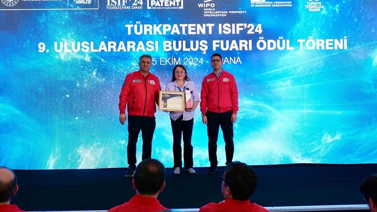 VacciZone Kurucusu Prof. Dr. Nesrin Özören'e TeknoFest'ten Ödül