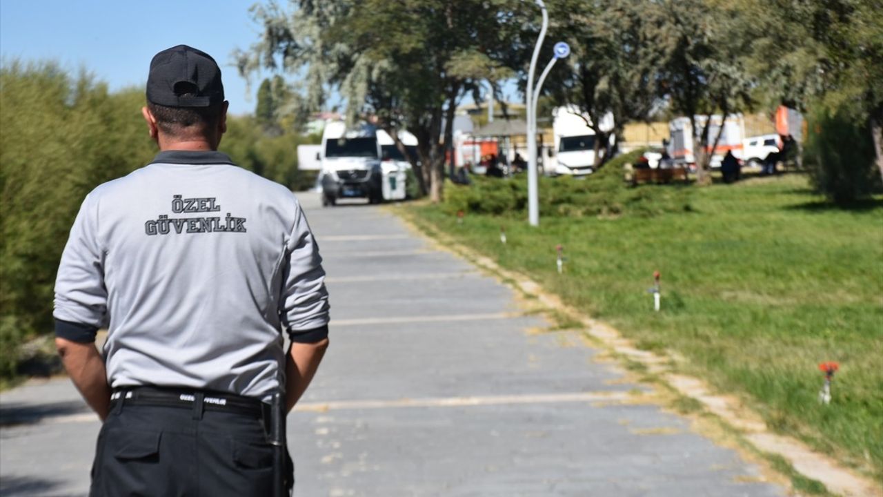 Van'da Kaybolan Üniversite Öğrencisi İçin Arama Çalışmaları Devam Ediyor