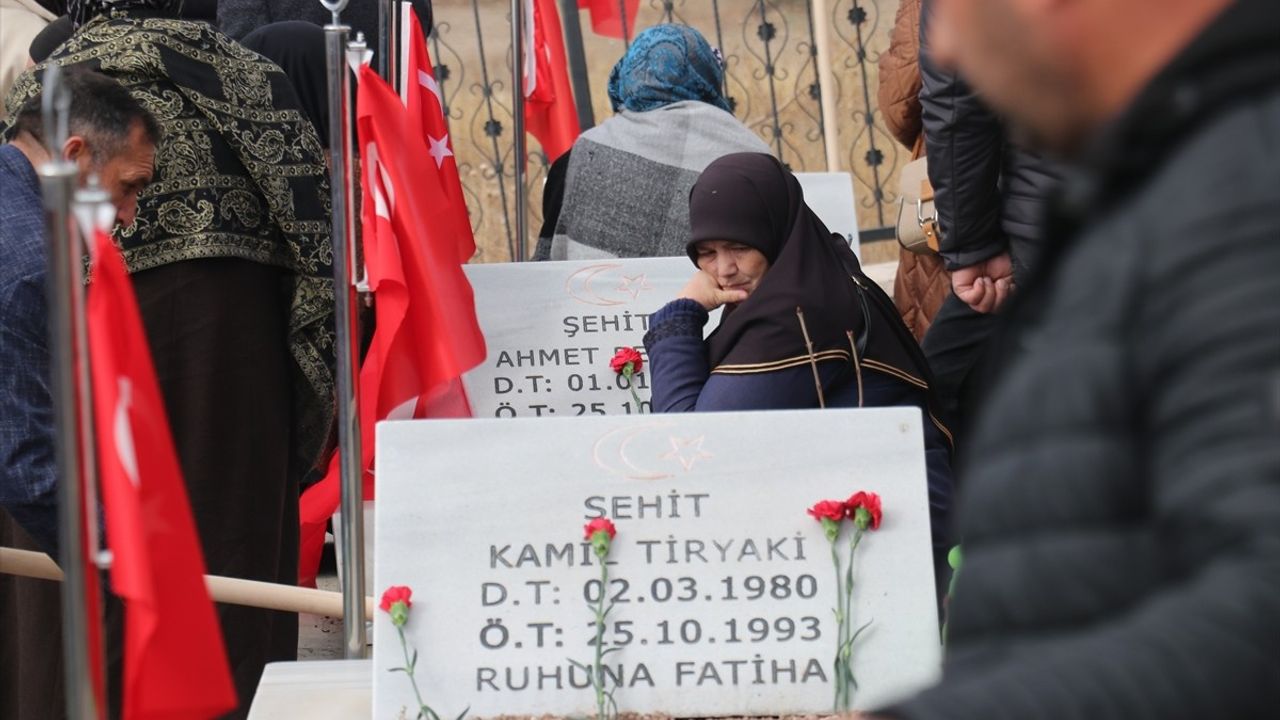 Yavi'deki Terör Katliamı Anmassı: 33 Şehir Denizimizin Hatırası