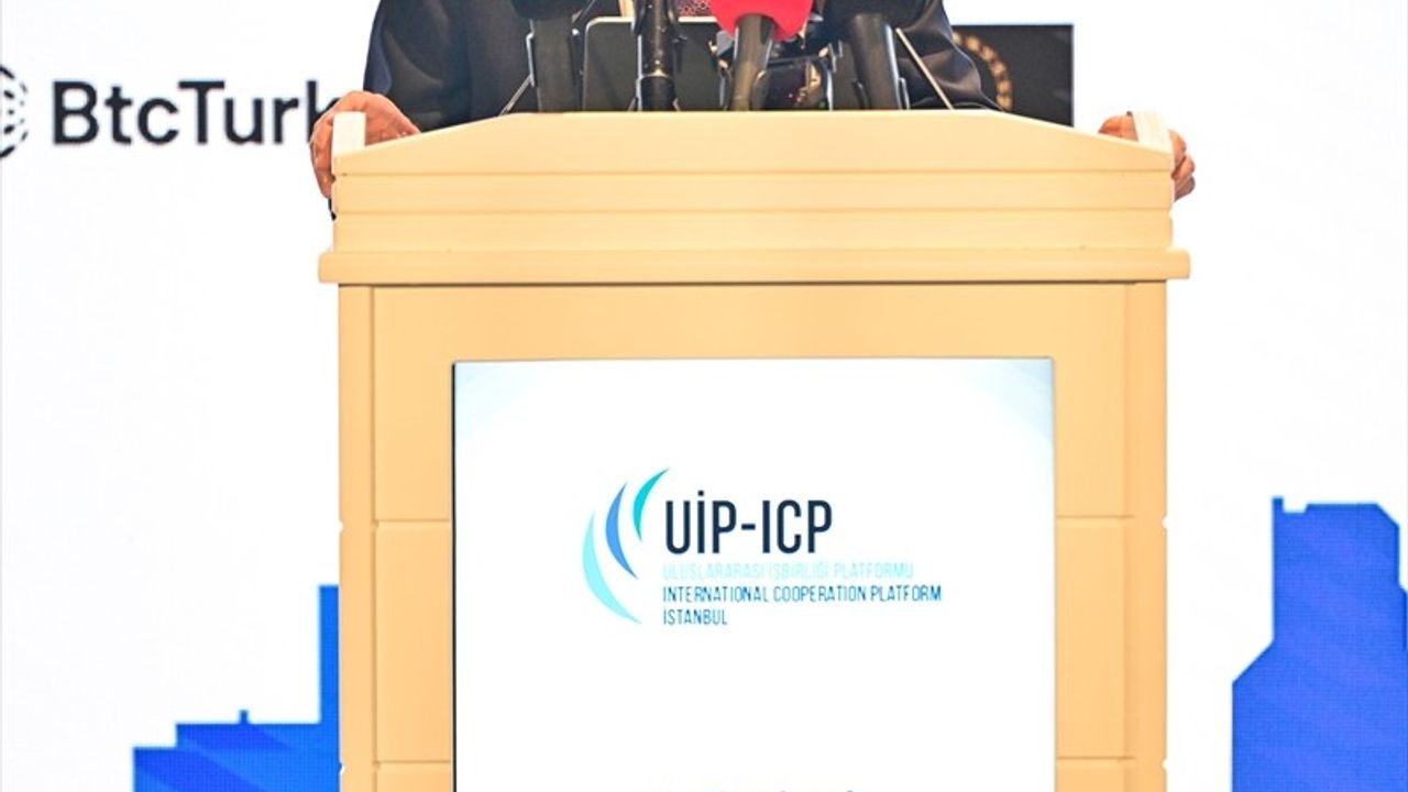 15. Boğaziçi Zirvesi Başladı: Geleceğe Köprüler Kurmak