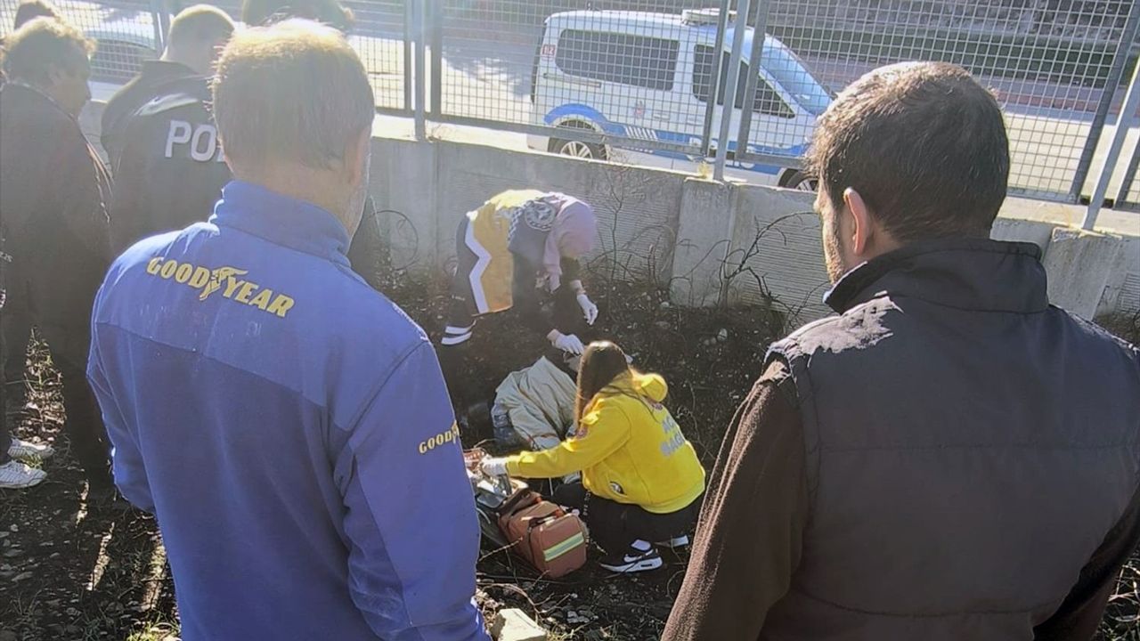 Adana'da Demir Yolu Kenarında Gizemli Ölüm: 29 Yaşındaki Ali Şahan Hayatını Kaybetti