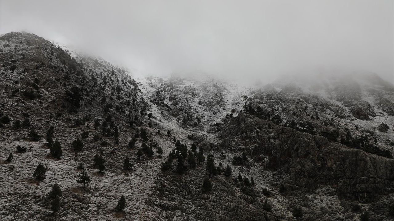 Alacabel'e Mevsimin İlk Karı Düştü