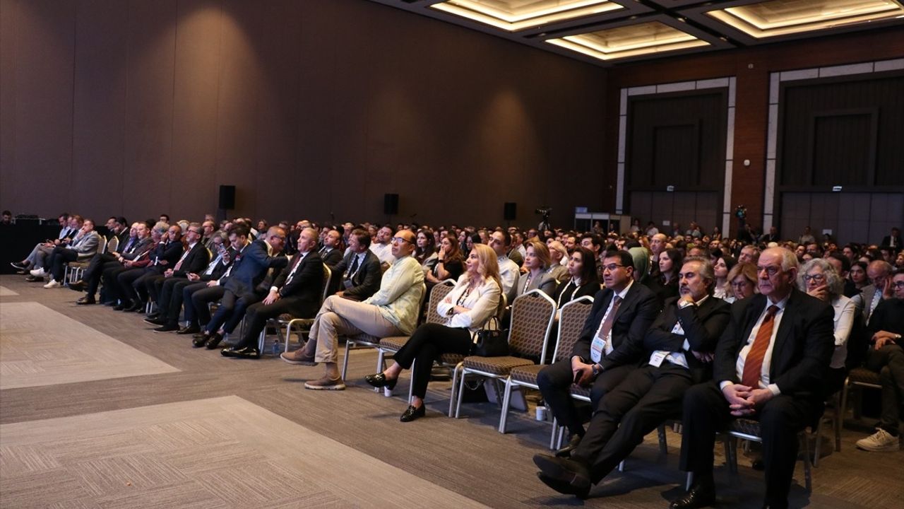 Antalya'da Göz Hekimleri 58. TOD Ulusal Kongresi'nde Buluştu