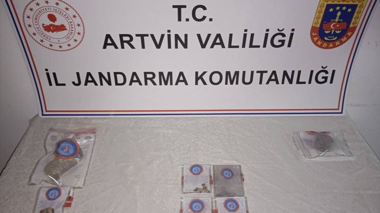 Artvin'de Uyuşturucu Operasyonu: İki Zanlı Tutuklandı