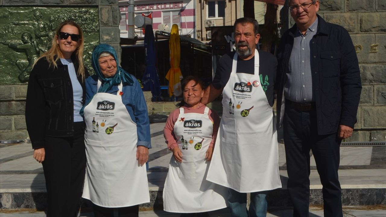 Ayvalık Uluslararası Zeytin Hasat Festivali'nde Zeytinyağlı Yemek Yarışması