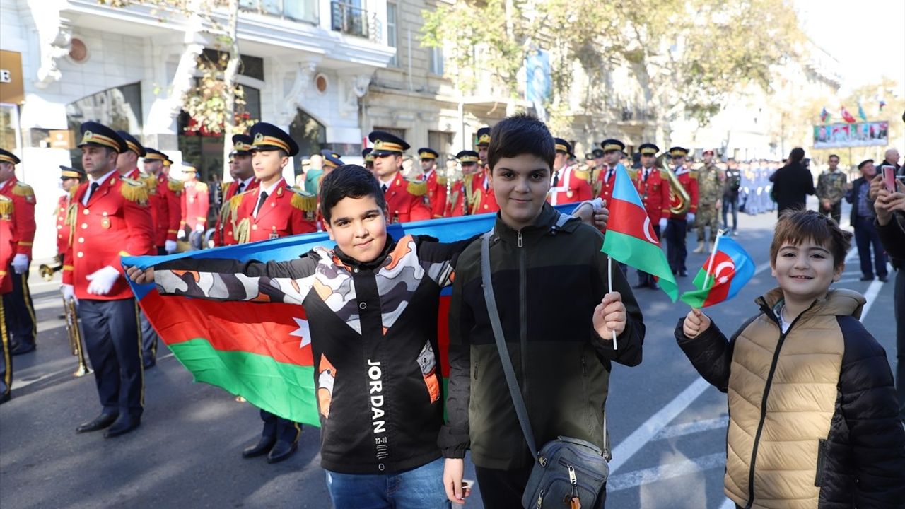 Azerbaycan'da Karabağ Zaferi'nin Dördüncü Yıl Dönümü Kutlandı