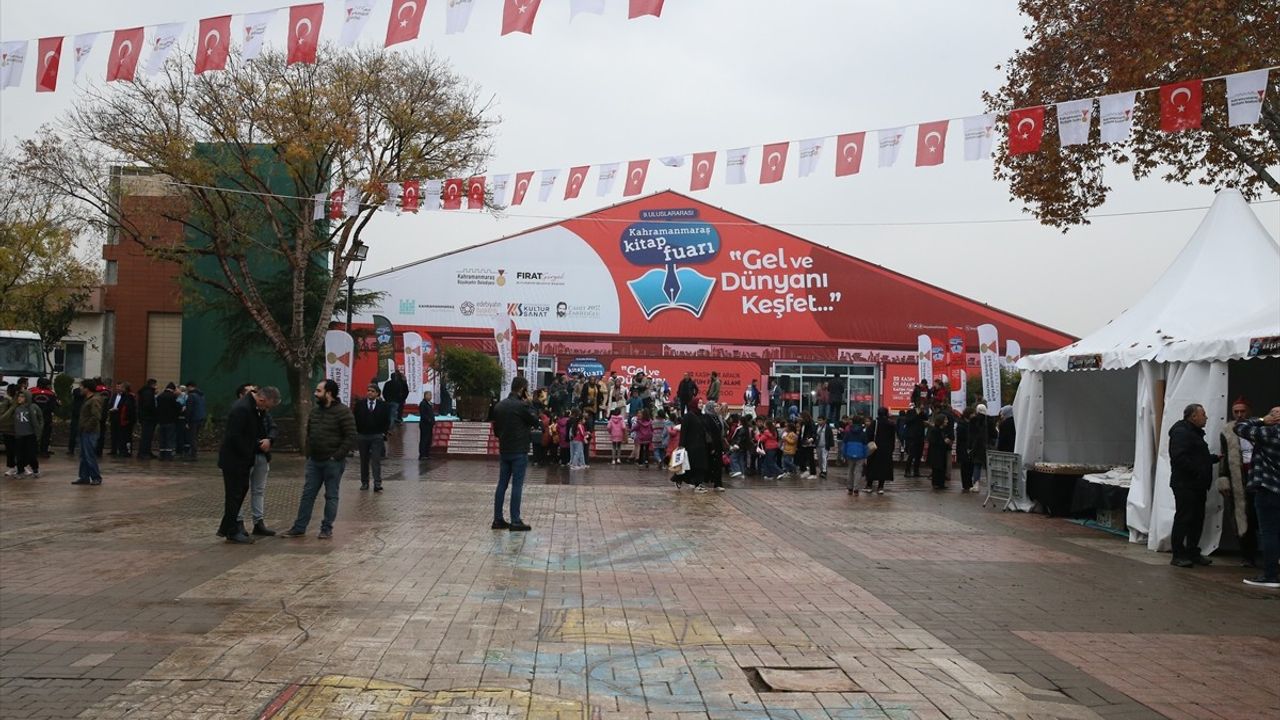 Bahadır Yenişehirlioğlu, 9. Uluslararası Kahramanmaraş Kitap Fuarı'na Katıldı