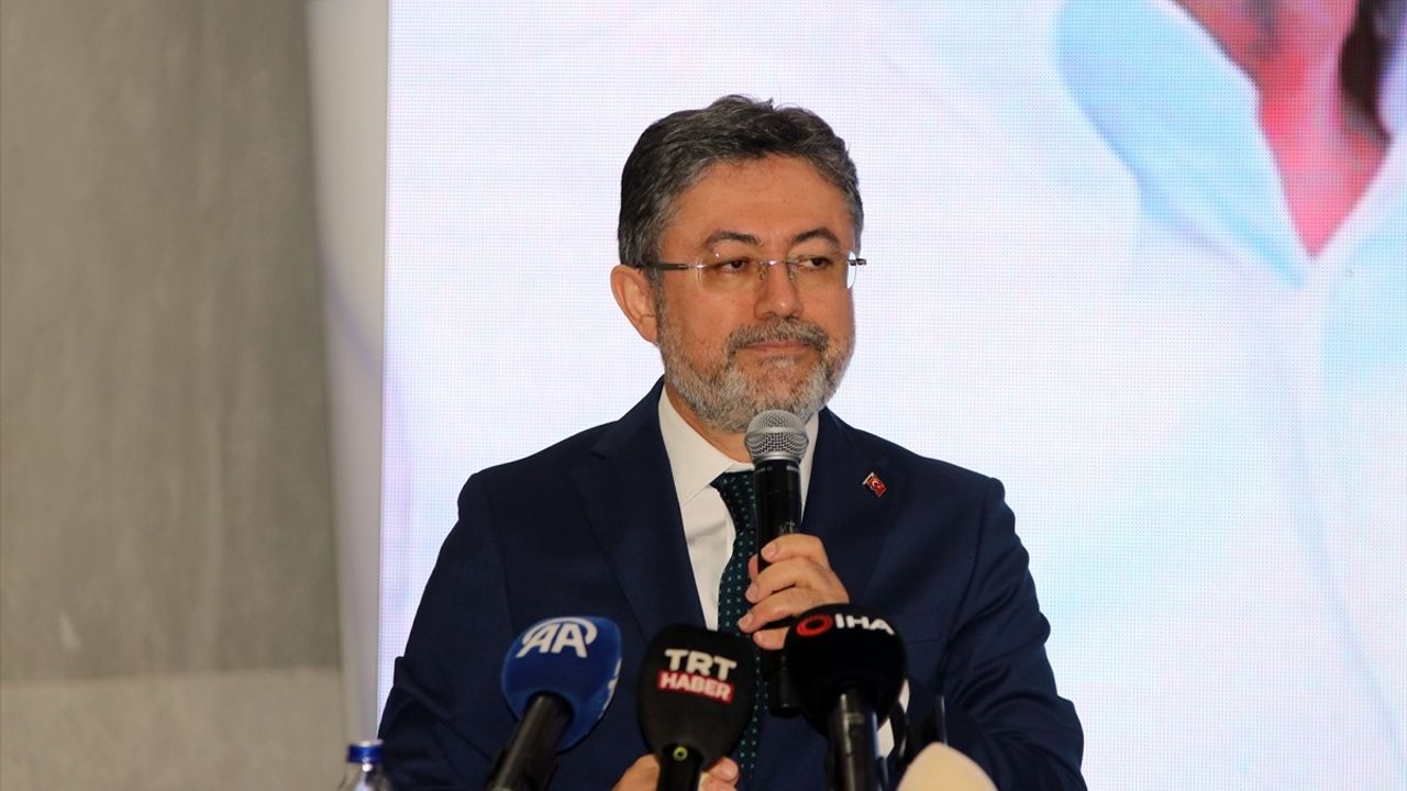 Bakan Yumaklı: Terör ve Demokrasi Arasındaki Çizgi Belirsiz Kalıyor