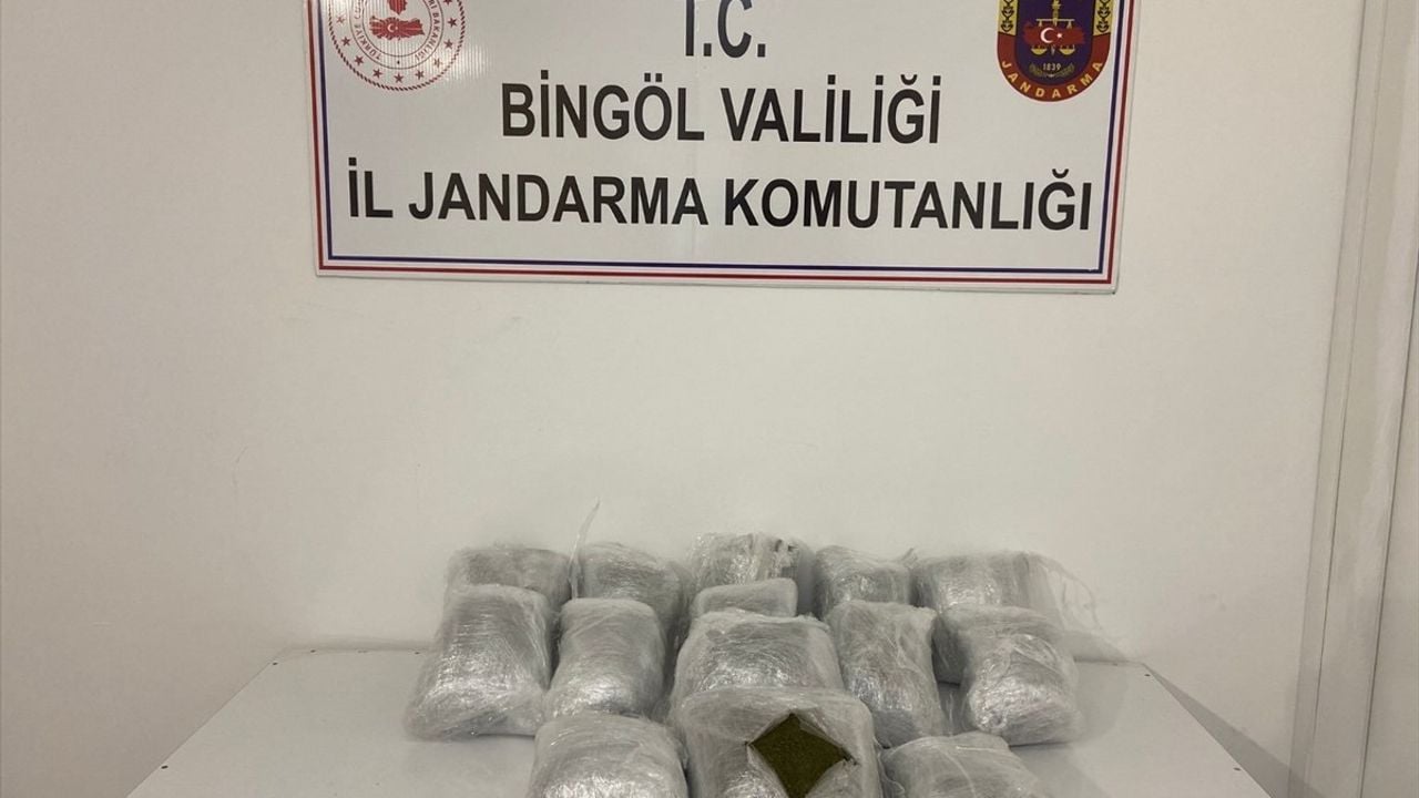 Bingöl'de Uyuşturucu Operasyonu: 19 Kilo 930 Gram Esrar Ele Geçirildi