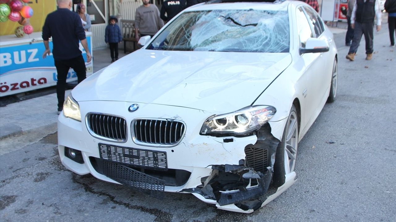 Bisikletli Belediye Başkan Adayı Trafik Kazasında Ağır Yaralandı