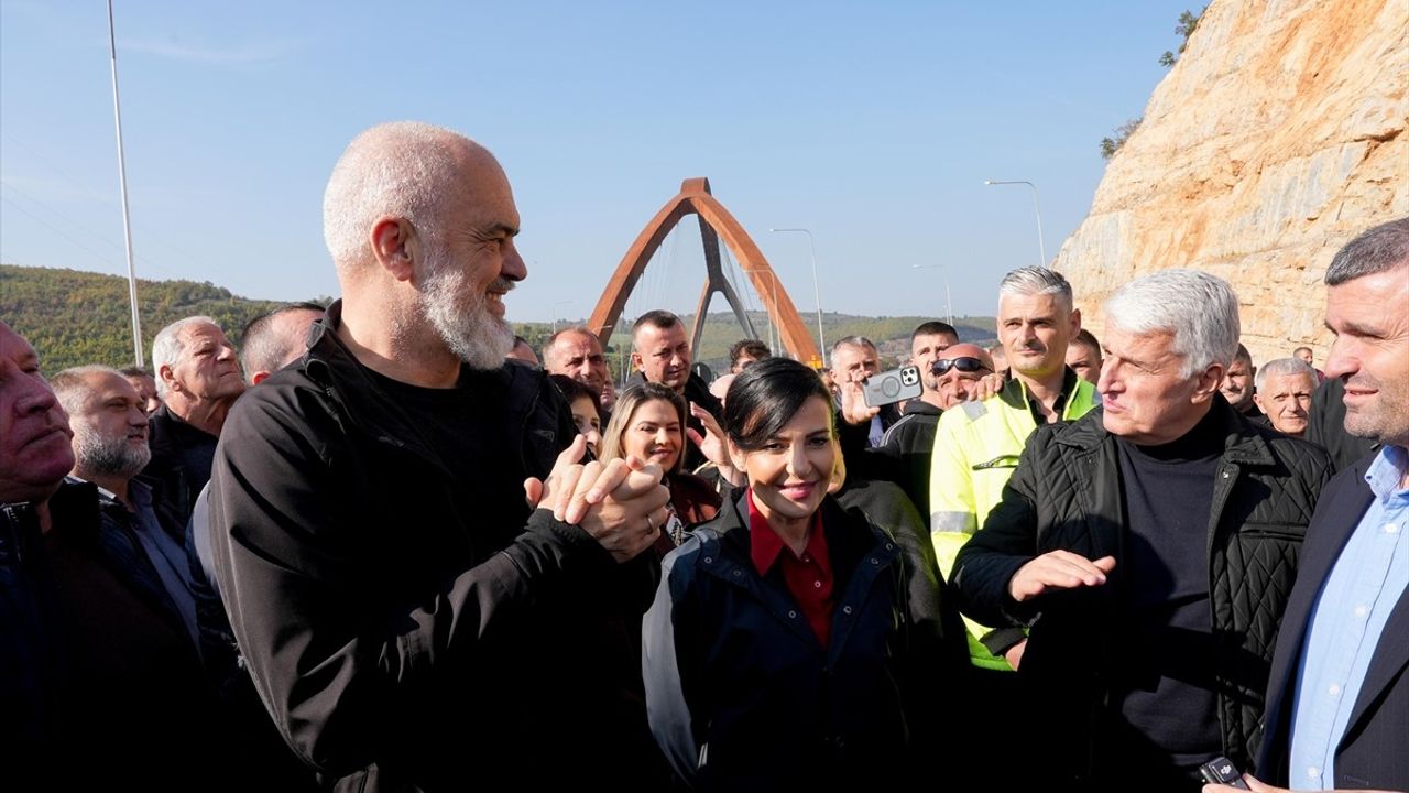 Büyük Kukes Köprüsü Traffiğe Açıldı