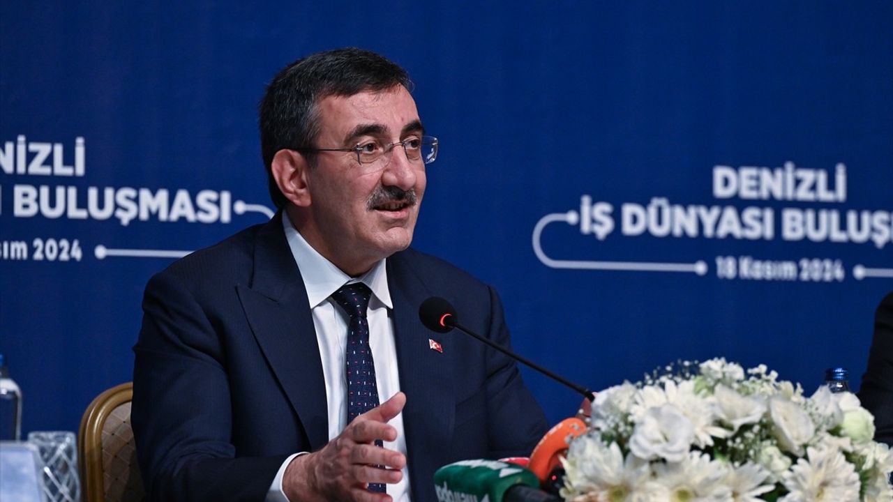 Cevdet Yılmaz: Enflasyonda Düşüş, Ekonomik Büyümede Hızlanma Bekleniyor