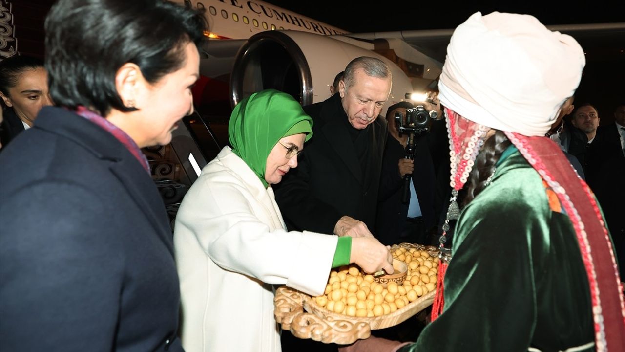 Cumhurbaşkanı Erdoğan, Kırgızistan'da Türk Devletleri Teşkilatı Zirvesi'ne Katıldı