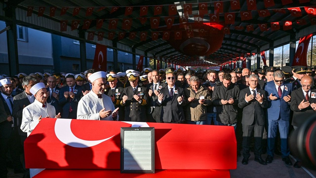 Deniz Teğmen Mustafa Kemal Öz İçin Tören Düzenlendi