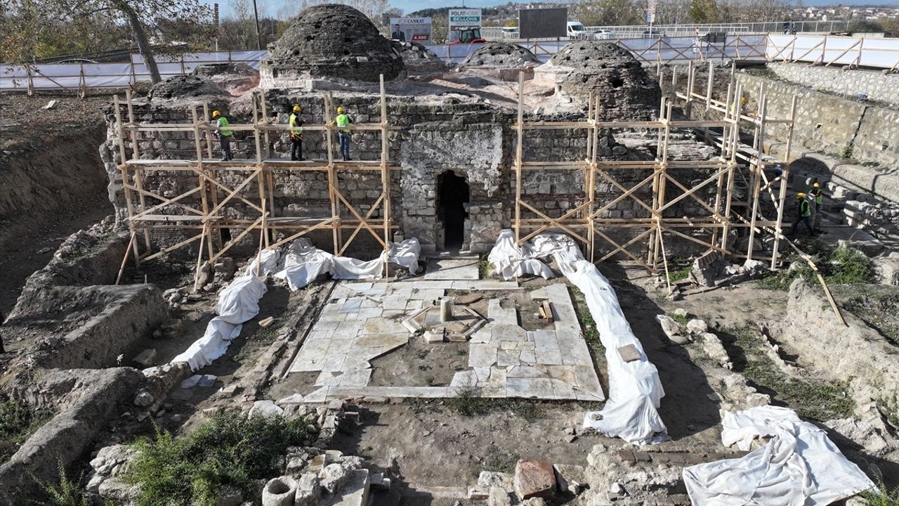 Edirne'deki 15. Yüzyıl Gazi Mihal Hamamı'nın Restorasyonu Hızla Devam Ediyor