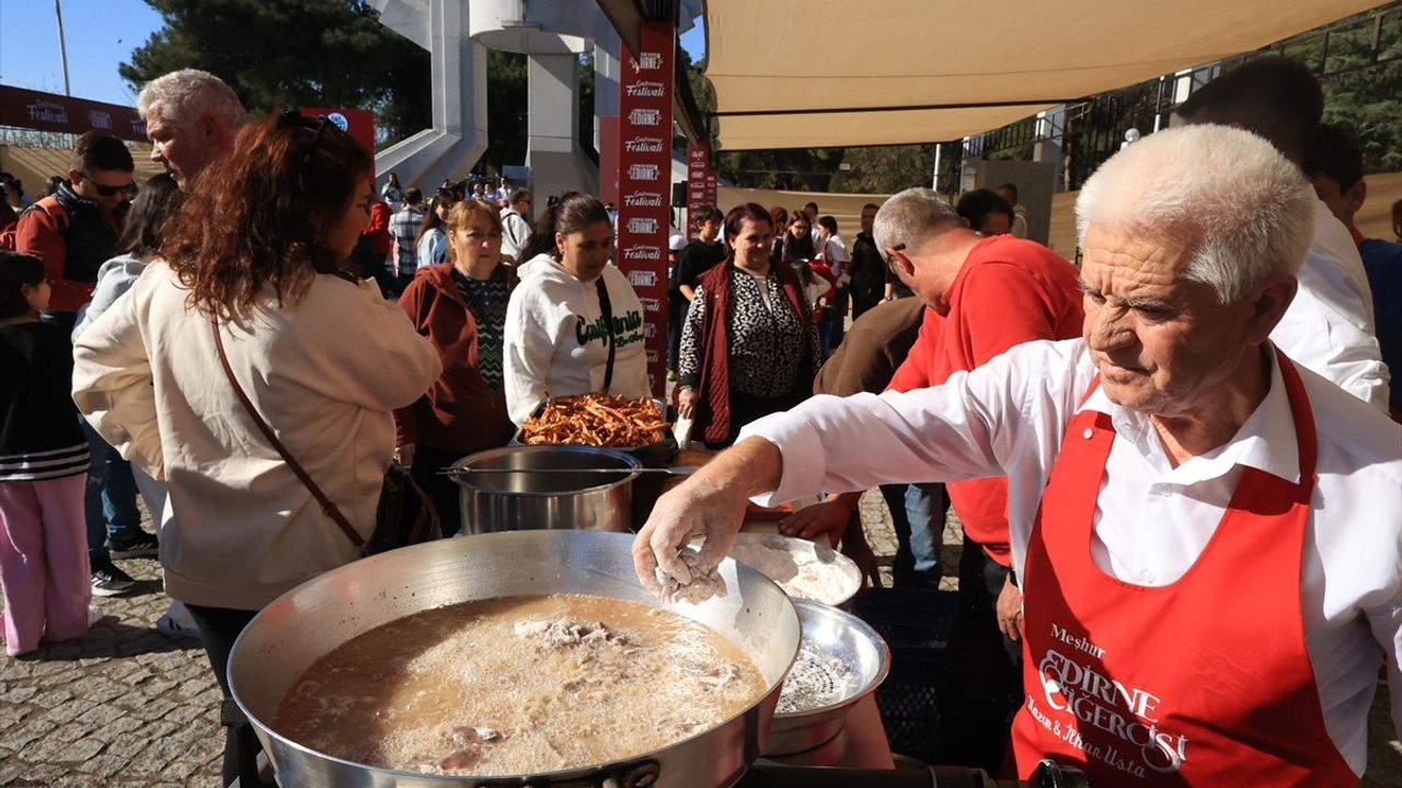 Edirne Gastronomi Festivali'nde Tava Ciğeri Coşkusu