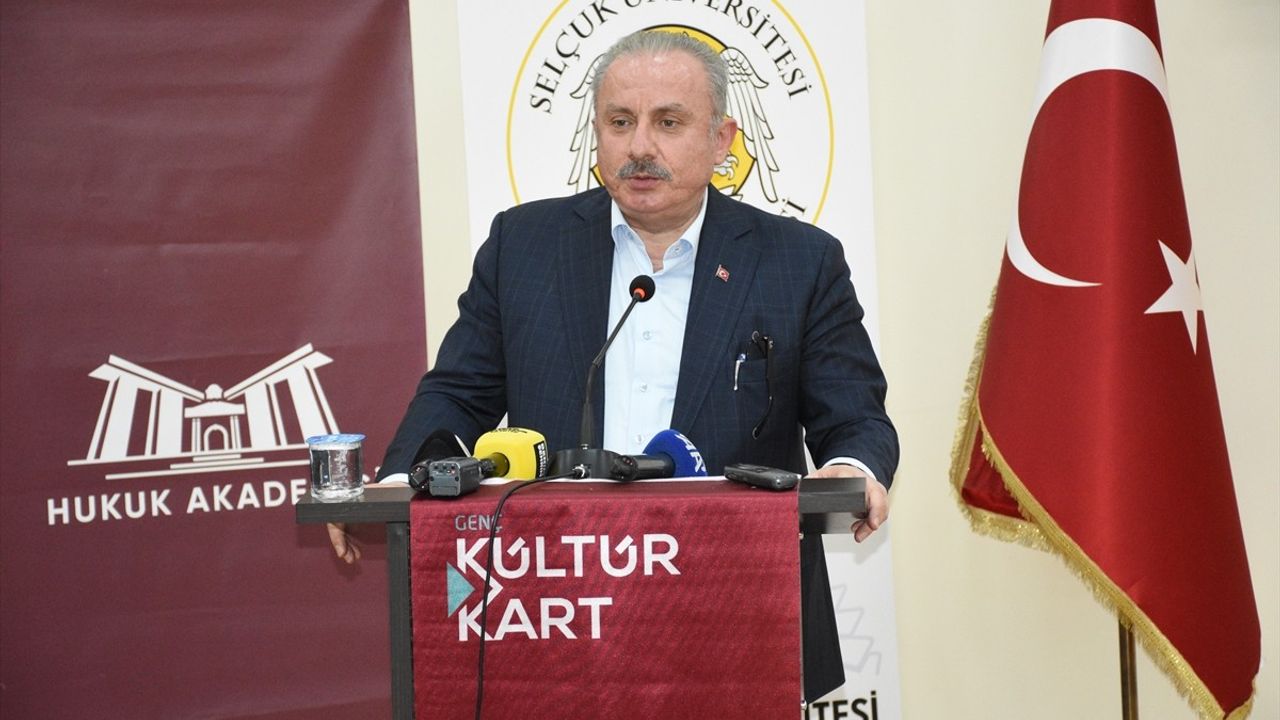 Eski TBMM Başkanı Şentop, 'İnsanlığın Kanayan Yarası Soykırım Gazze' Konferansında Önemli Açıklamalar Yaptı