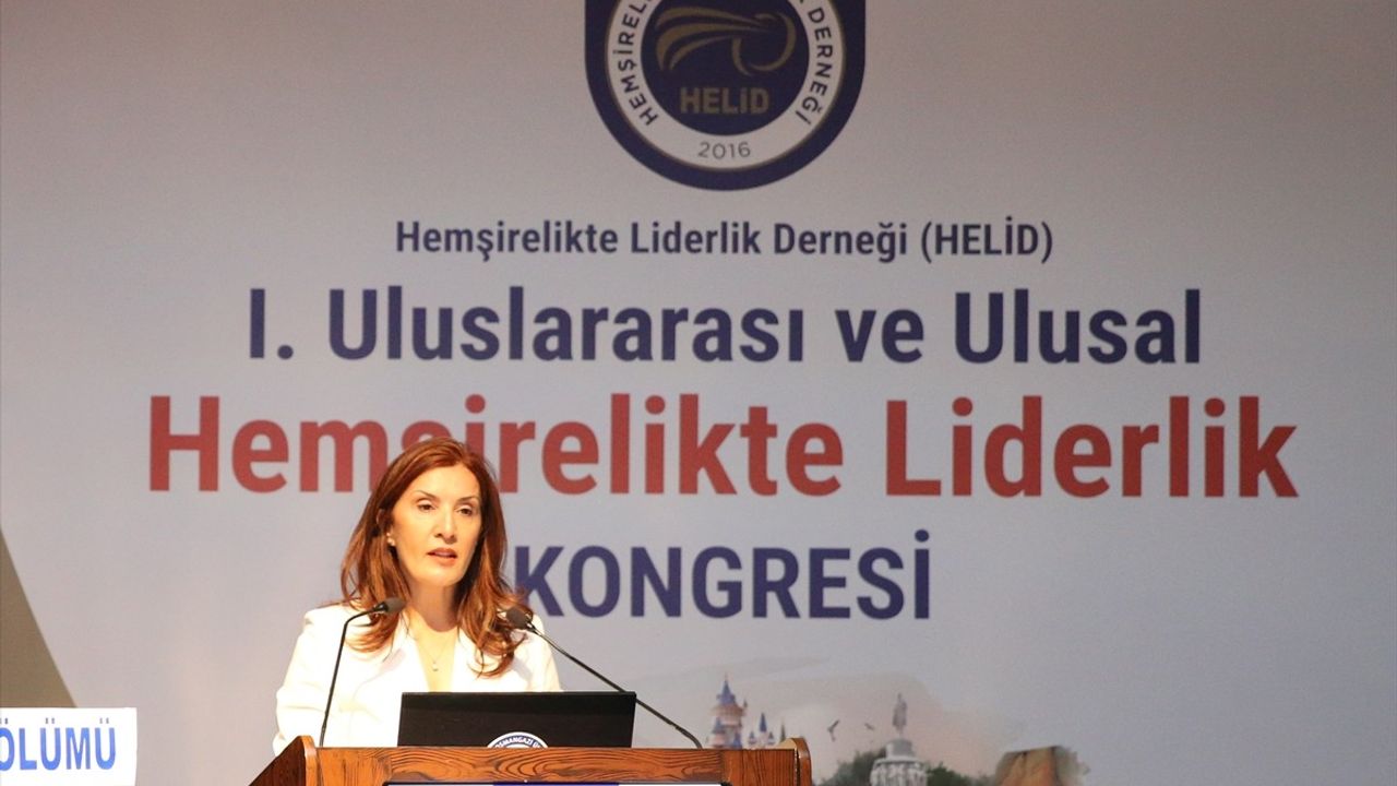 Eskişehir'de Uluslararası Hemşirelikte Liderlik Kongresi Başladı!