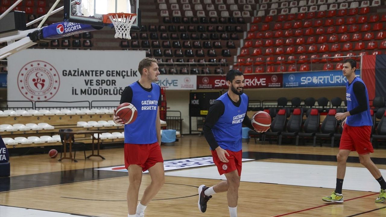 Gaziantep Basketbol, Alt Sıralardan Uzaklaşmak İçin Bekliyor