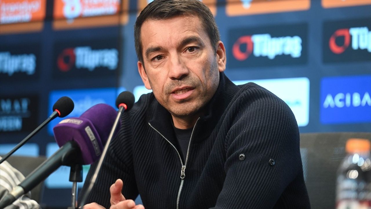 Giovanni van Bronckhorst: 'Şampiyonluk zor ama asla pes etmem'