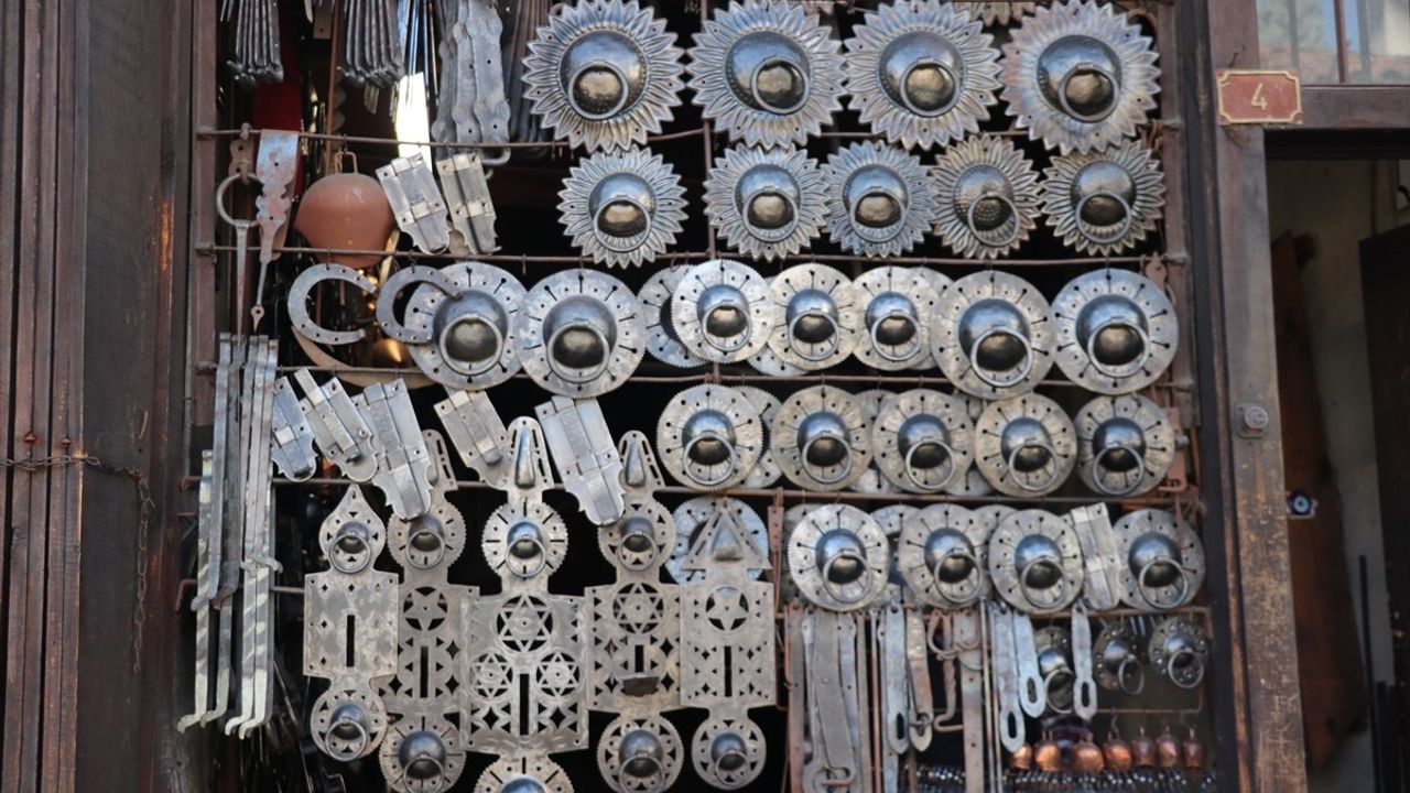 Hüseyin Şahin Özdemir, Safranbolu'nun Çilingir Ustası "Yaşayan İnsan Hazineleri Ödülü" ile Onurlandı