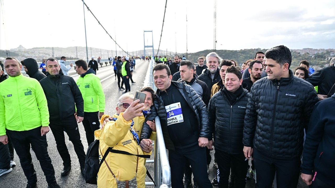 İmamoğlu, 46. İstanbul Maratonu'na Katıldı