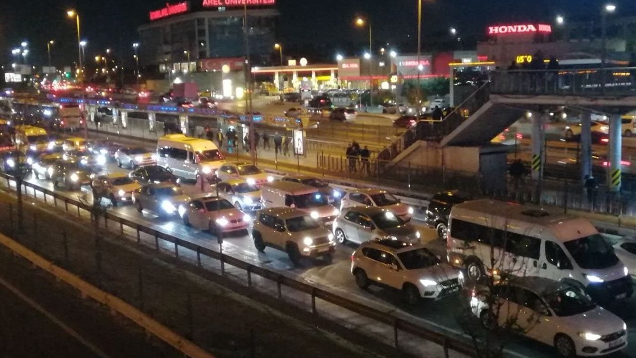 İstanbul'da Ara Tatil Trafik Yoğunluğu