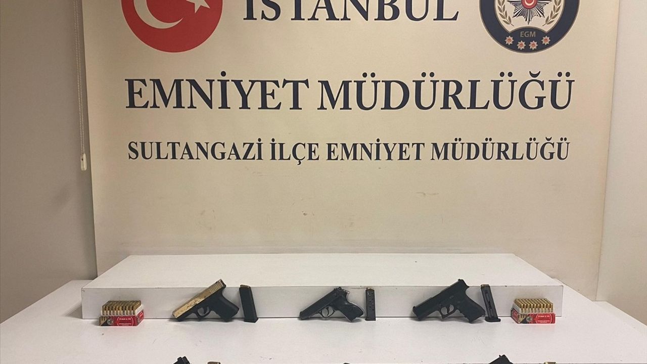 İstanbul Sultangazi'de 6 Ruhsatsız Tabanca Ele Geçirildi, 1 Tutuklama