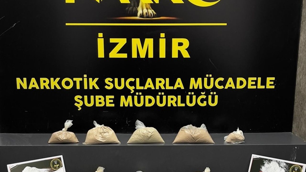 İzmir'de 4 Kilo 838 Gram Eroin Ele Geçirildi