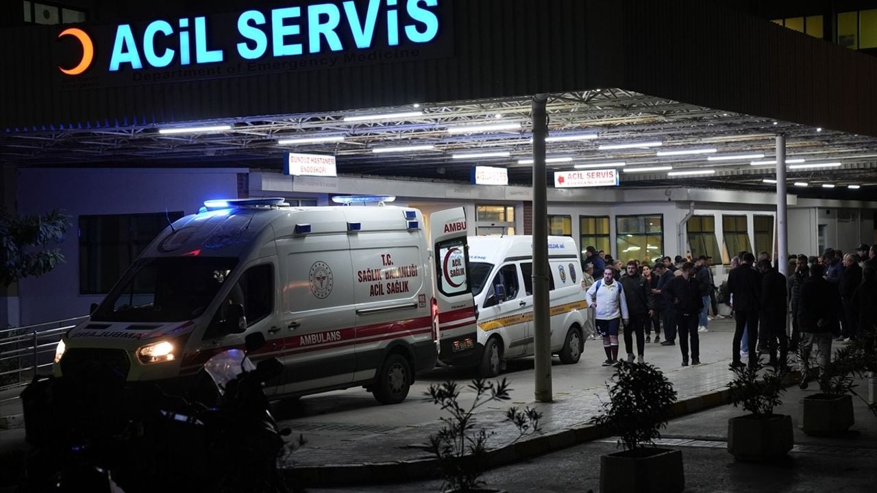 İzmir'de Polis Ekibine Silahlı Saldırı: 13 Gözaltı