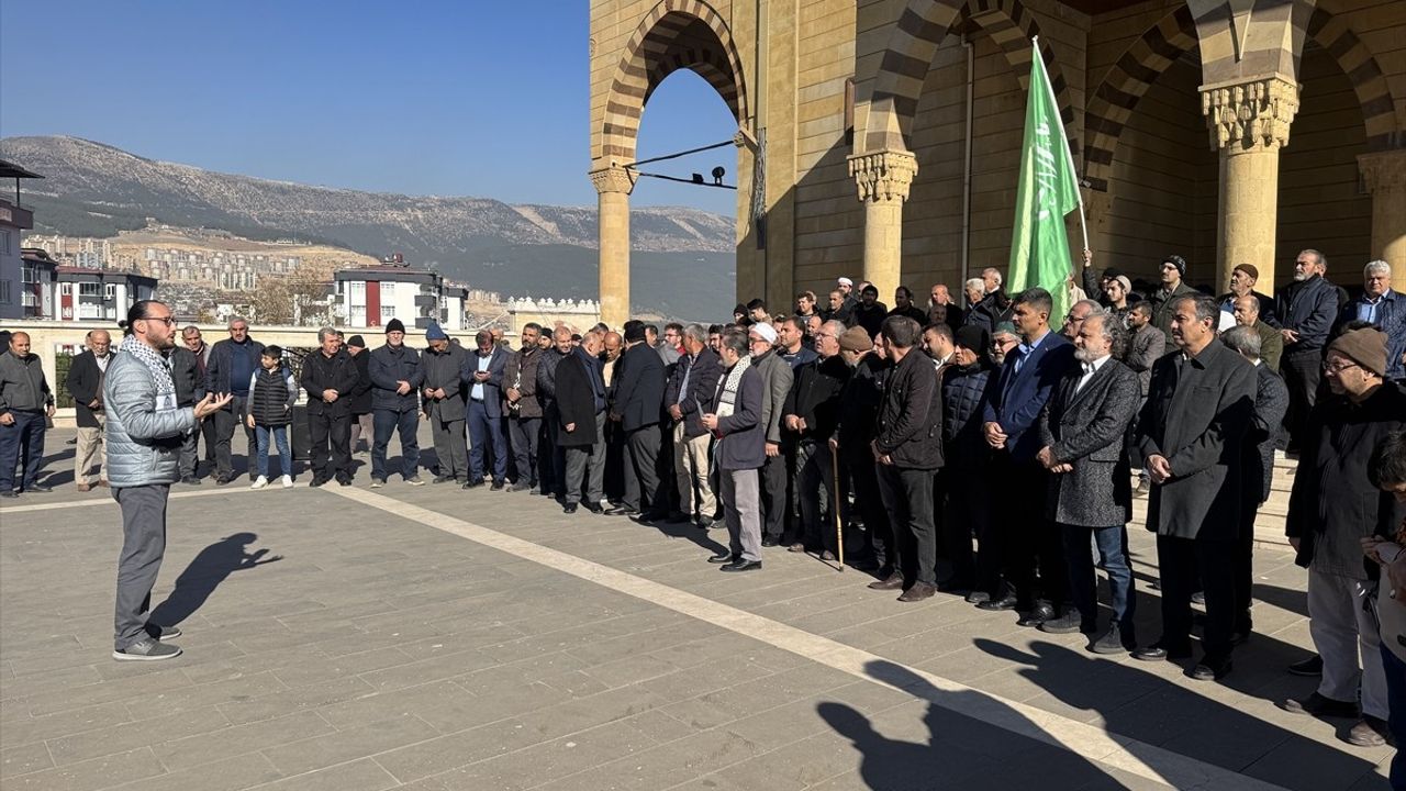 Kahramanmaraş'ta Gazze ve Savaş Bölgelerine Destek Çağrısı Yapıldı