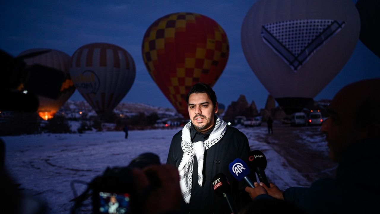 Kapadokya'da 'Barış Balonu' ile Gazze'ye Destek Gösterisi