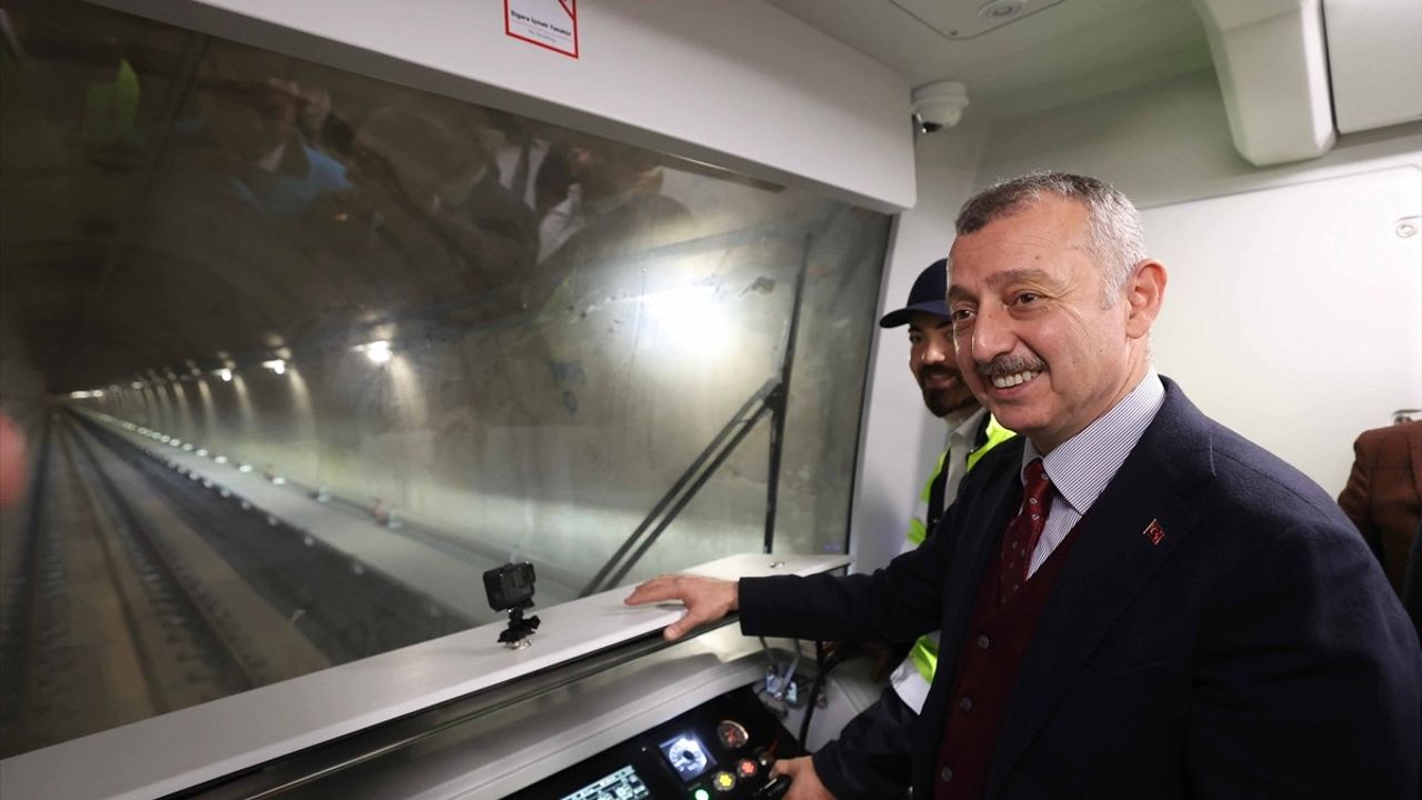 Kocaeli'nin İlk Metrosunda Deneme Sürüşü Yapıldı
