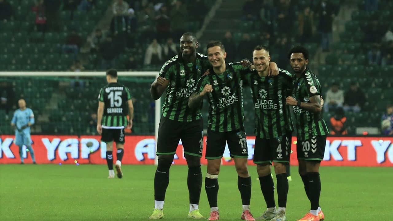 Kocaelispor, Adanaspor'u 2-0 İle Geçti