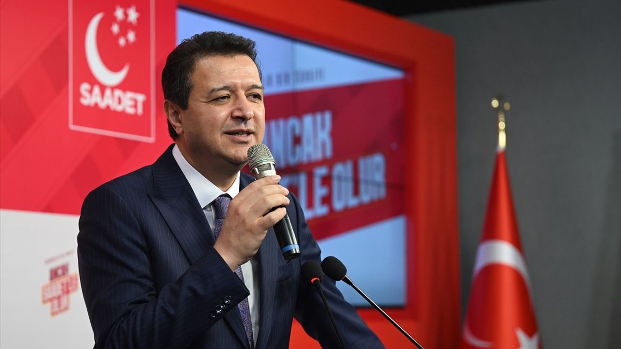 Mahmut Arıkan Saadet Partisi Genel Başkanlığına Mazbatasını Aldı