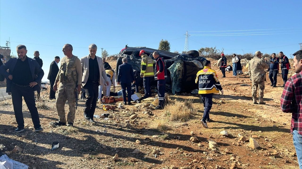 Mardin'de Trafik Kazası: 3 Ölü, 5 Yaralı