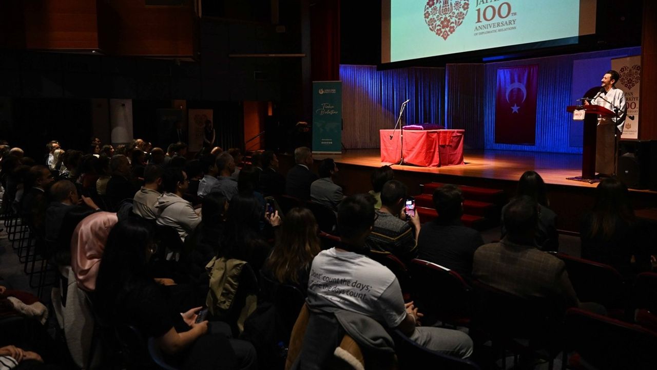 Meddahlık ve Rakugo ile Türkiye-Japonya Kültürel Bağları Güçleniyor