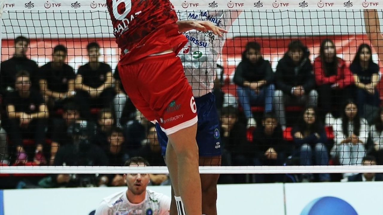 On Hotels Alanya Belediyespor, Bursa Büyükşehir Belediyespor'u 3-0 Mağlup Etti