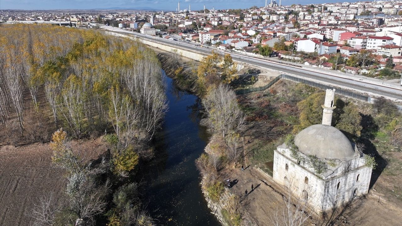 Osmanlı İhtişamı Yeniden Canlanıyor: Tunca Kenarındaki Yalı Camisi Restore Ediliyor