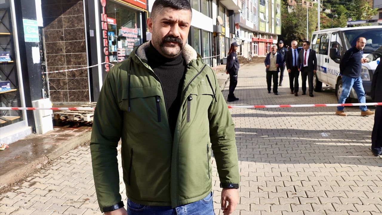 Rize Çayeli'ndeki Heyelan: Sakinler Yaşadıklarını Anlattı