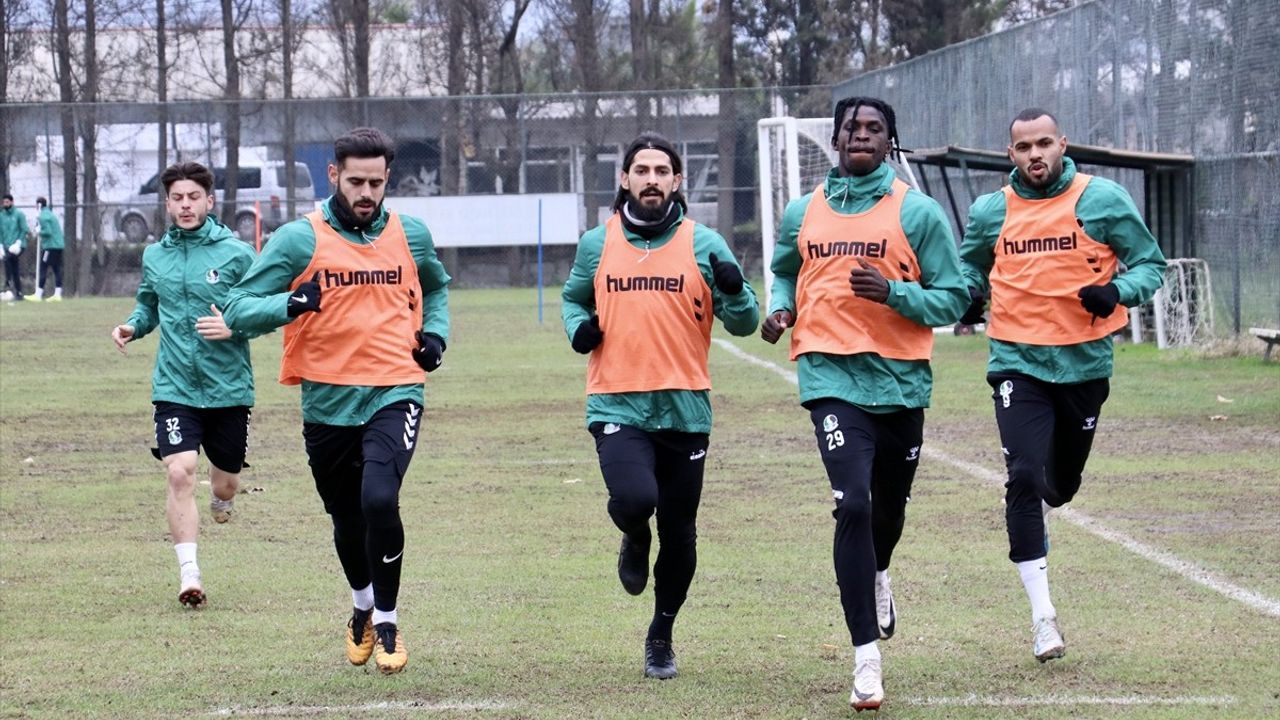 Sakaryaspor, Boluspor Maçına Hazırlıklarını Sürdürüyor