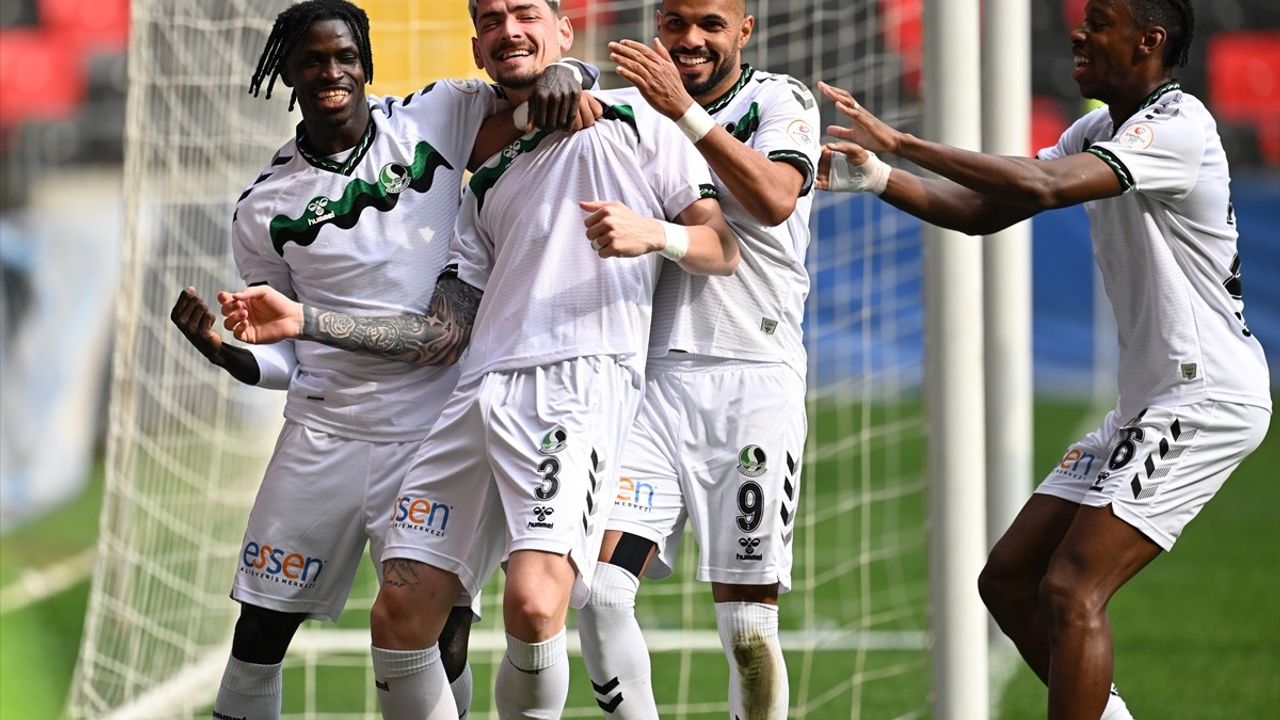 Sakaryaspor, Yeni Malatyaspor'u 2-0 Geçti