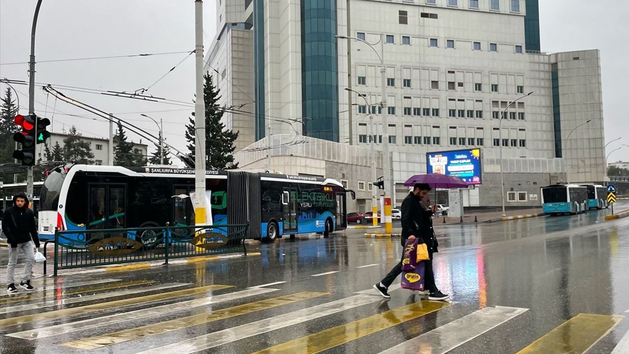 Şanlıurfa’da Kuvvetli Yağış Etkili Oldu