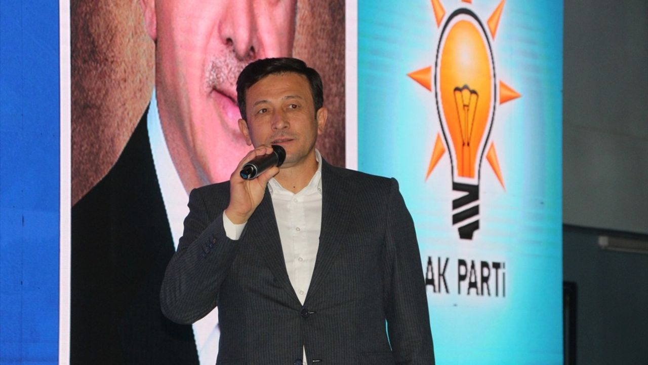 Silopi'de AK Parti Kongresi Yapıldı: CHP ve DEM Partisi Eleştirildi